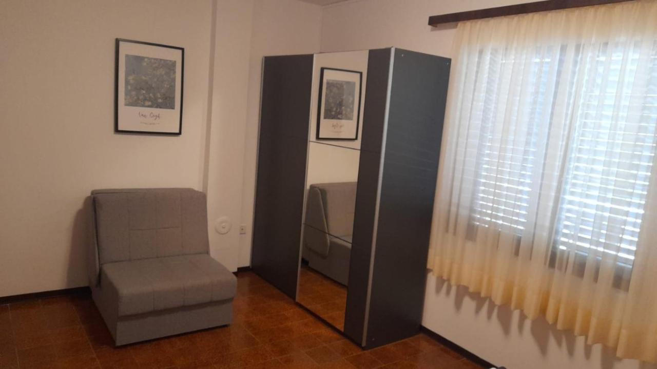 Apartments Marta Rogoznica  Bagian luar foto