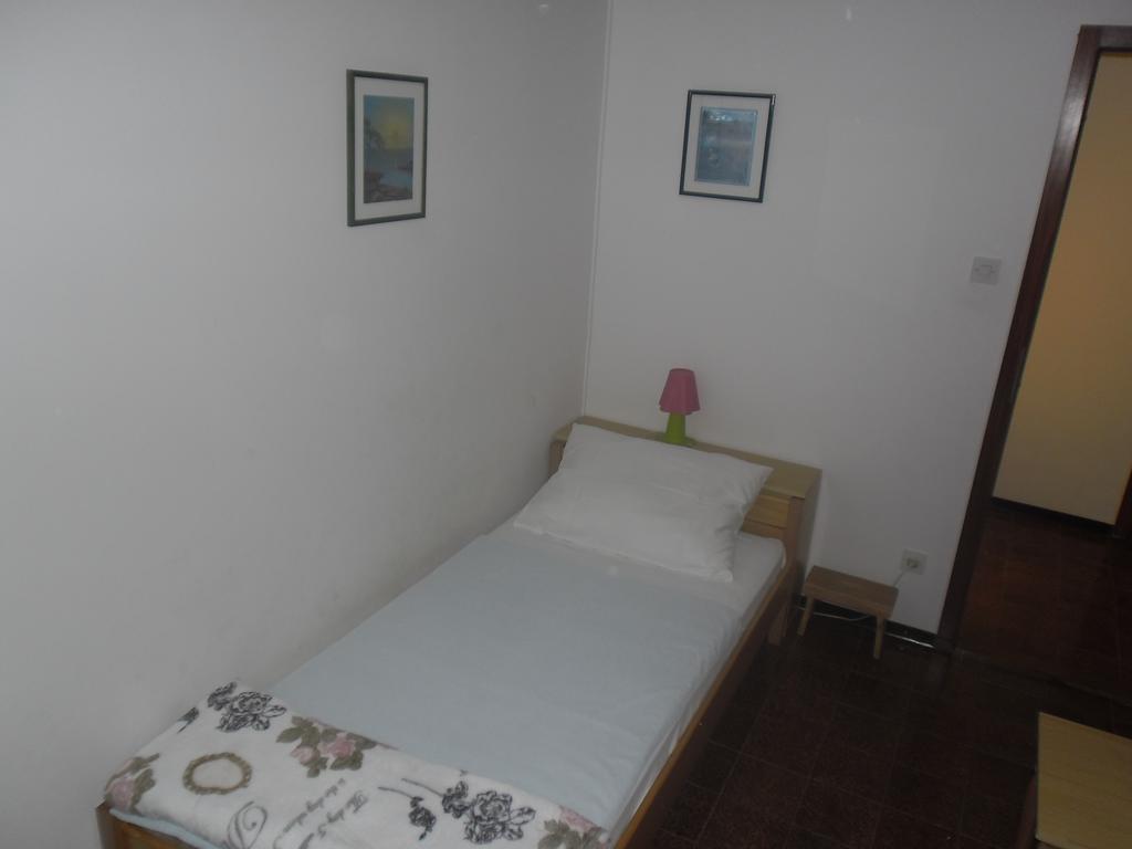 Apartments Marta Rogoznica  Ruang foto